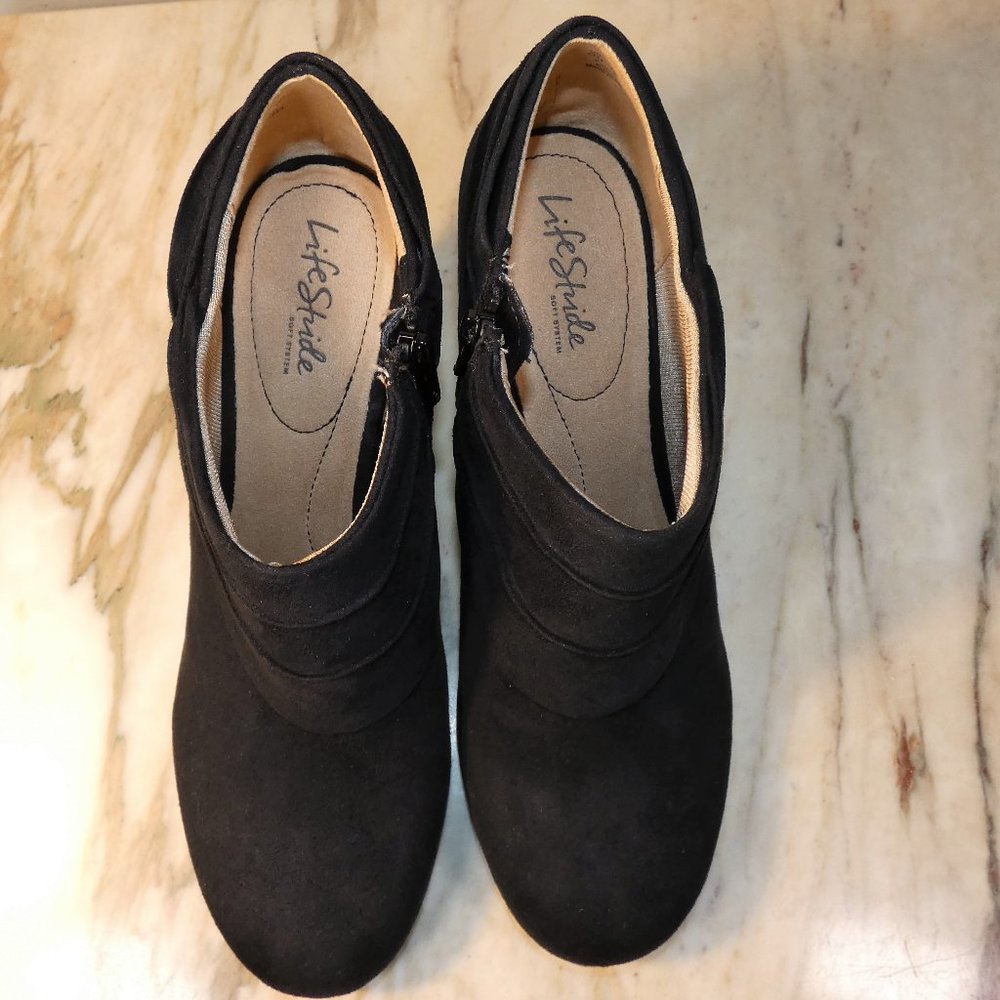 Sleek and a bit Sexy LifeStride Corie Shootie (shoe bootie)sz11 black  3" heel - Picture 9 of 11
